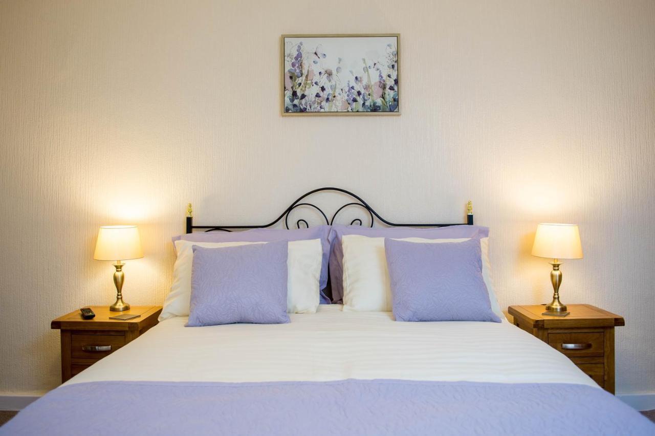 Awel Taf- Central Cottage Ideal For Families, With Parking St Clears Exterior photo